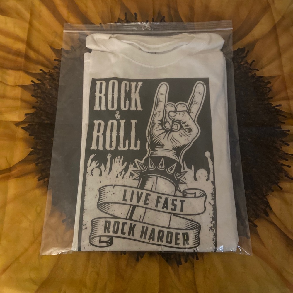 Custom shirts - Picture 2 of 16